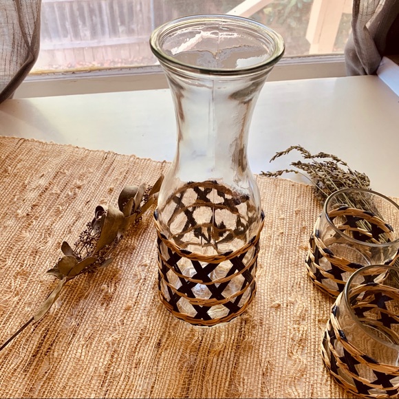 navy // glass carafe - Picture 3 of 3